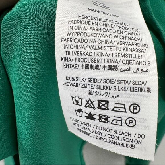 Boden 100% Silk Green Bow Neck Button Down Blouse Size 4 - Picture 7 of 7